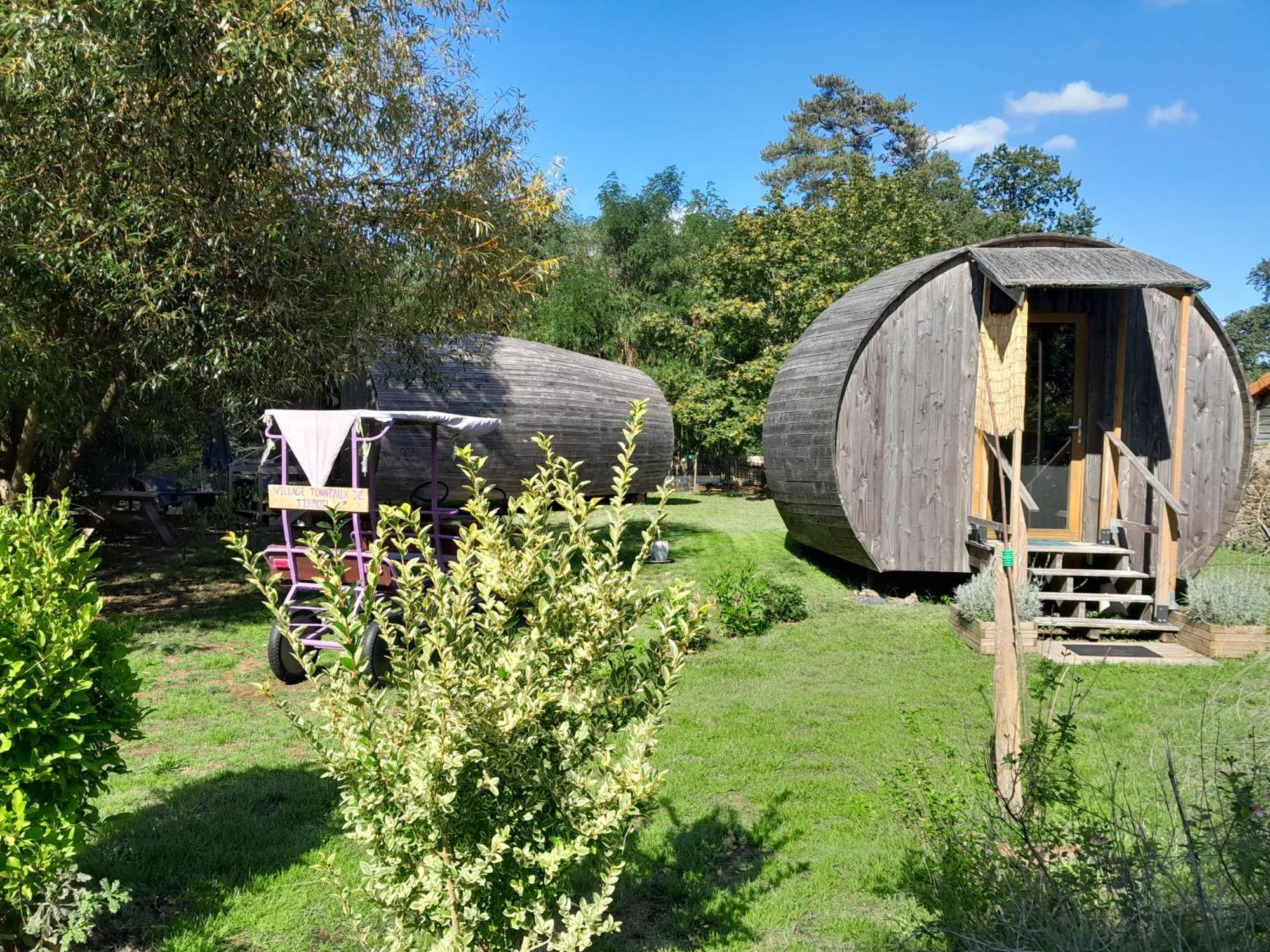 " Village Tonneaux De Tirpoil " Montilliers ภายนอก รูปภาพ